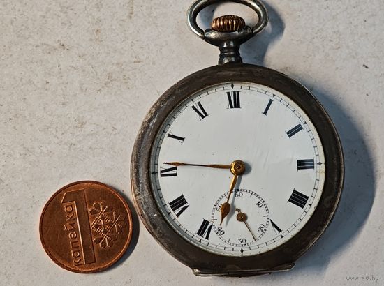 Швейцарские серебряные карманные   часы , на ходу
