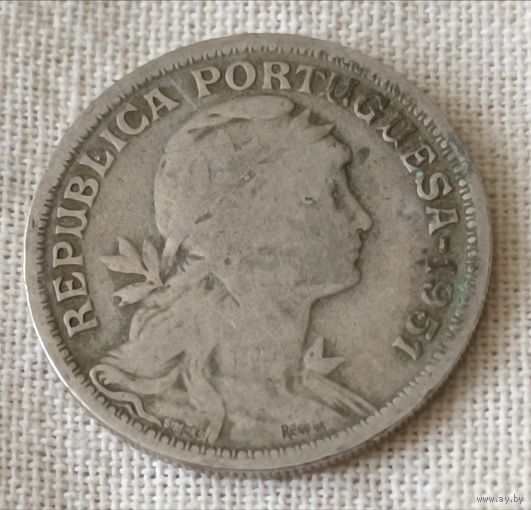 Португалия. 50 центаво 1951 года.