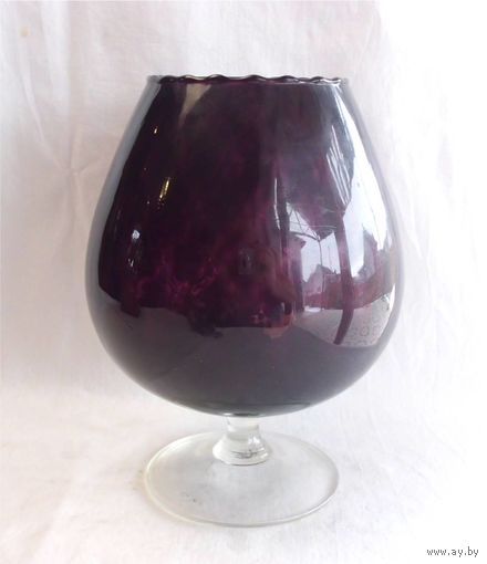 Ваза БОКАЛ 2,75 л Марганцевое стекло Мурано Италия