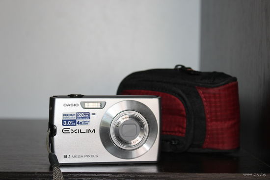 Цифровой фотоаппарат "CASIO", "EXILIM", 8.1 MEGA PIXELS, в комплекте с чехлом.