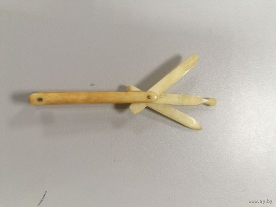 Складной нож или маникюрный набор СССР, из кости