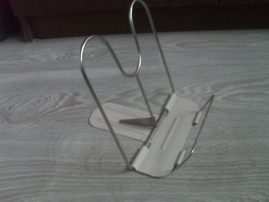 Подставка для книг металл.