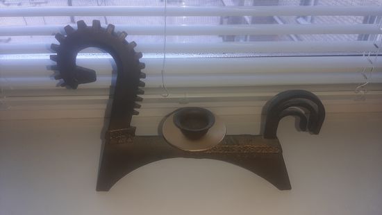 Подсвечник в форме лошадки