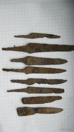 Древние ножи. 8 шт. Железо.