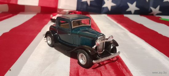 Машинка (модель) Kinsmart Ford 3-Window Coupe 1932 1/34