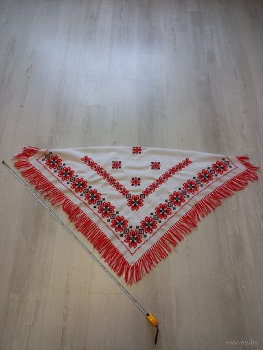 Платок на голову вышитый в ручную