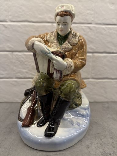 Статуэтка ВАСИЛИЙ ТЁРКИН с Гармонью. Редкость!.  Распродажа коллекции!!!