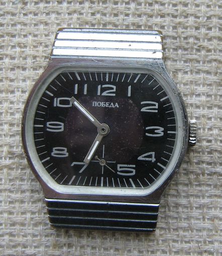 Часы. Победа 2602.