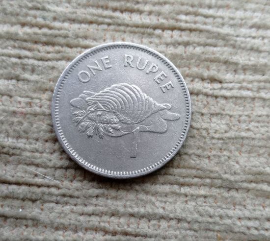 Werty71 Сейшельские острова Сейшелы 1 рупия 1982 Раковина Харония Тритон