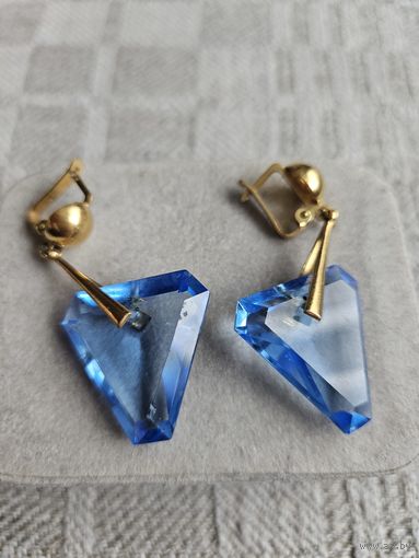 Серьги с клеймом