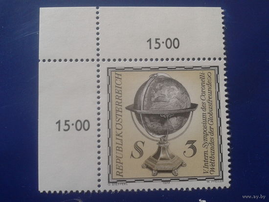 Австрия 1977 Глобус** угол