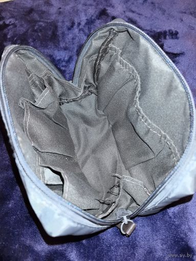 Небольшая косметичка. Новая