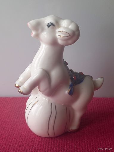 Статуэтка фарфор Барашек. Овен.