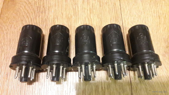 Радиолампа 6Ж8. 5 шт.
