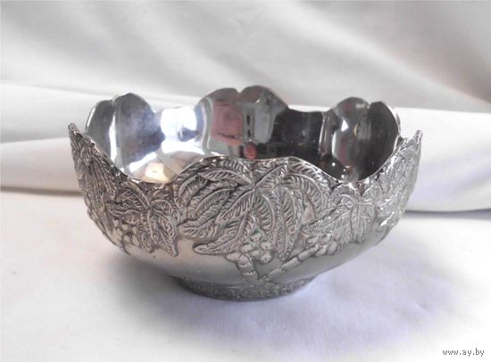 Конфетница Орешница 12,8 см Пальма Серебрение