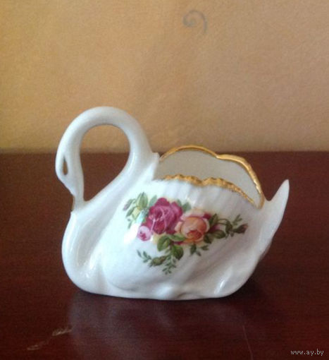 Фарфор Лебедь Royal Albert Англия (сливочник( продан) Распродажа!