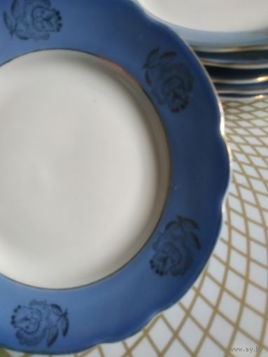 Тарелка закусочная ,Коростень. 6 штук.