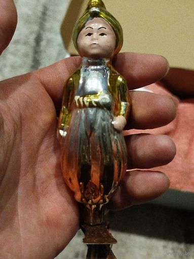 Ёлочная игрушка факир.хороший сохран,с руббля