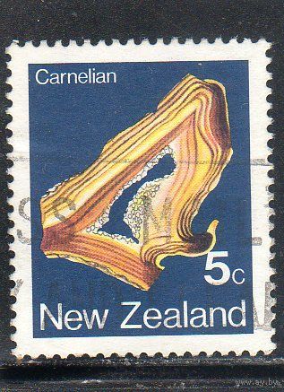 Новая Зеландия. Mi:NZ 859A. Сердолик. Серия: Минералы.1982.