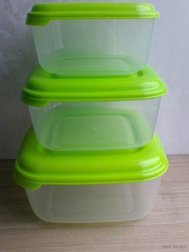 Три Контейнера с Крышками - Одним Лотом - Все Размеры Указаны в Описании.