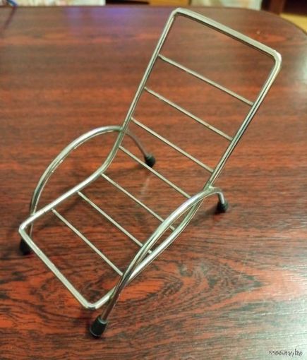 Подставка под мобильный телефон