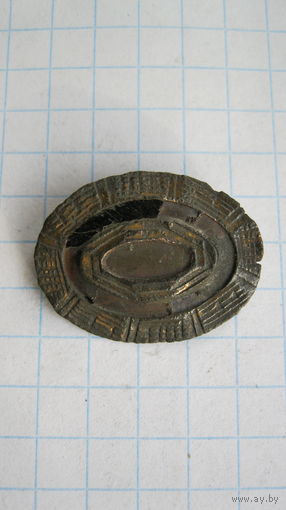 Накладка на офицерскую какарду РИА. Бронза, остатки эмали.