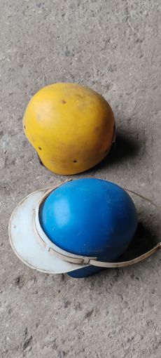 Мотоциклетный шлем. 2 шт.