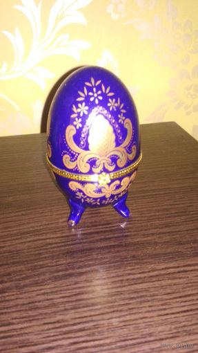 Шкатулка-яйцо пасхальное.