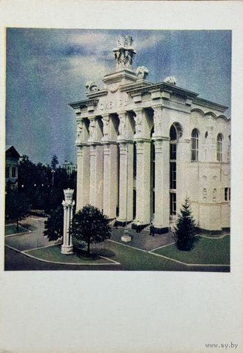 Всесоюзная сельскохозяйственная выставка Павильон Сибири 1954