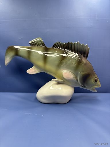 Статуэтка "Окунь", фарфор, роспись, мануфактура "Royal Dux", Чехия, 1940-1960 гг.размеры90 x 310 x 200