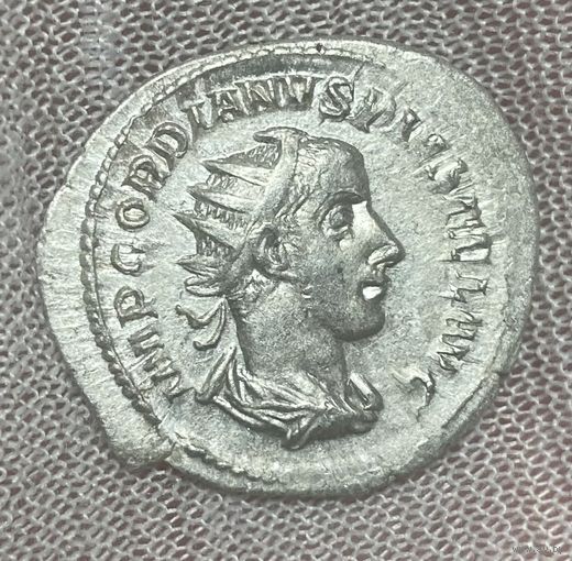 Монета Антониниан Гордиан III Marcus Antonius Gordianus 238-244 год. Римская империя.