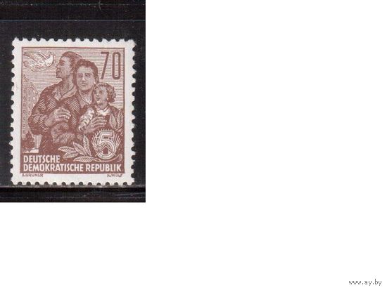 ГДР-1957,(Мих.585А) ** , Стандарт, зубц. 13-12 1/2