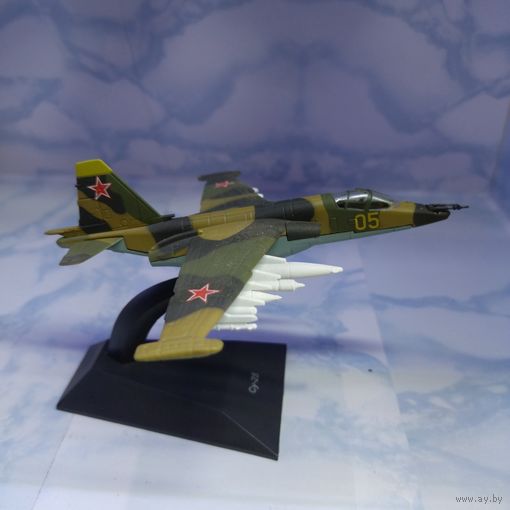 Модель самолёта Су-25 (металл)