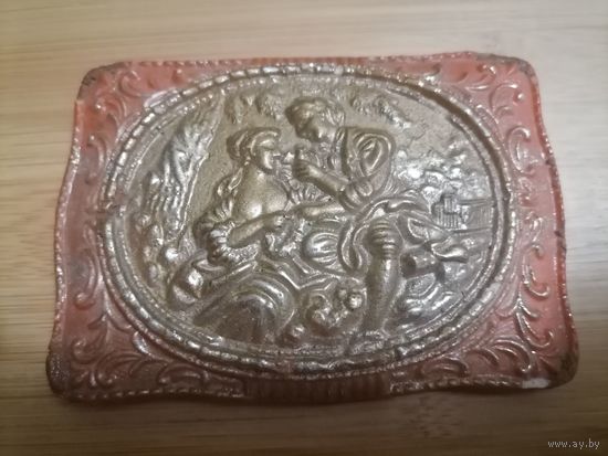 Шкатулка из карболита