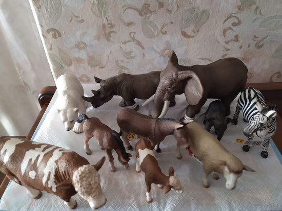 ФИГУРКИ  ЖИВОТНЫХ ШЛЯЙХ(ГЕРМАНИЯ) +паззл Равенсбургер"Ферма" одним лотом