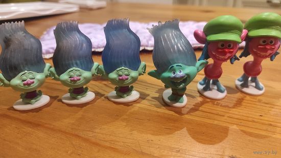 Фигурки Тролли Hasbro оригинал. По 8 р.