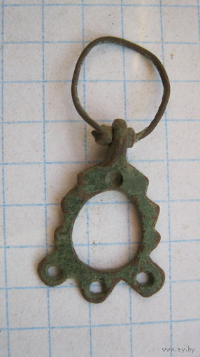 Древняя привеска, серьга. Бронза.