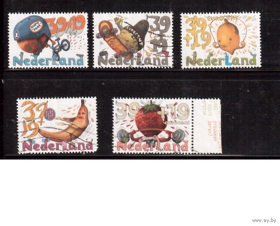 Нидерланды-2004(Мих.2249-2253) , гаш.,  Спорт , Фрукты