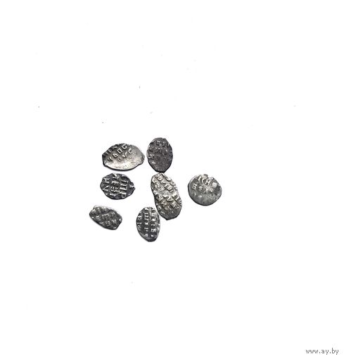 Монетки "чешуя" разный период.серебро