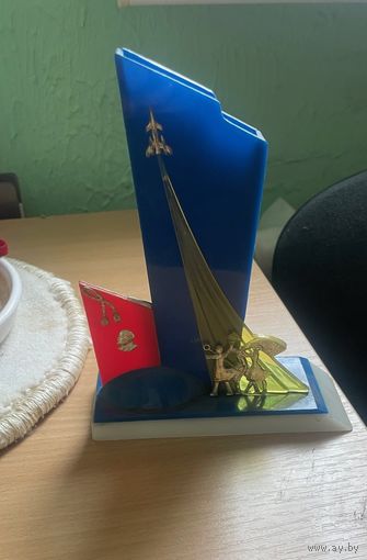 Карандашница пластик СССР космос, ракета, агитация, сувенир.