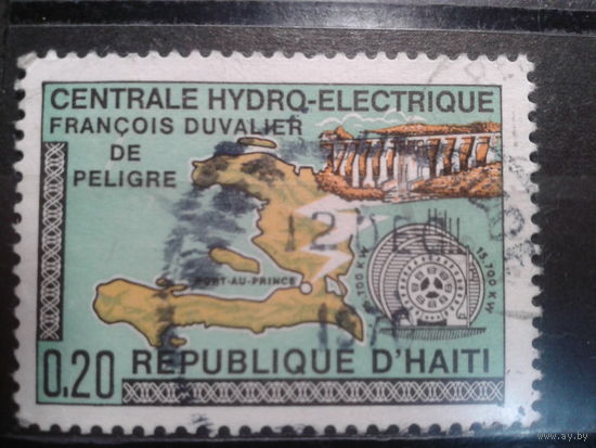 Гаити, 1970. Электрификация, турбина перед картой