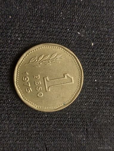 1 песо аргентина 1975
