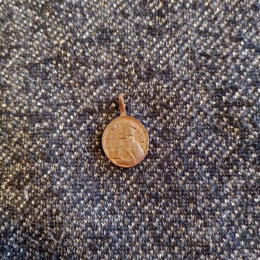 Католический медный старинный образок в сохране