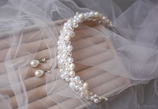 Комплект украшений для невесты:диадема,серьги