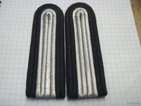 Погоны фенриха ВМФ ГДР. Торги!