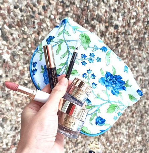 Набор Estee Lauder в косметичке