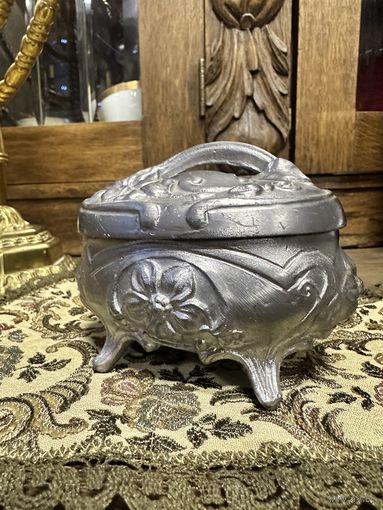 Старинная тяжелая шкатулка, клеймо, Европа, много лотов с рубля