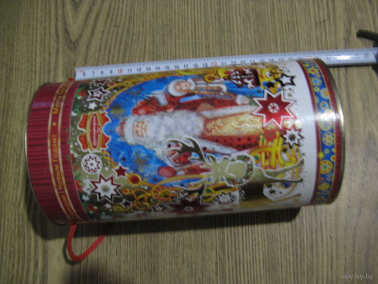 Большая коробка тубус от новогоднего подарка 2