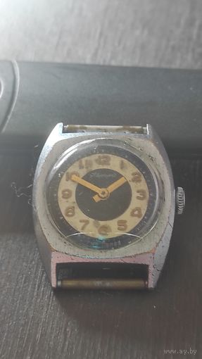 Часы Аврора. Ссср рабочие. Трещина стекла.