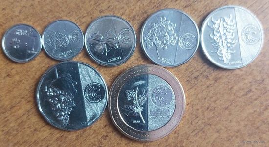 Филиппины НАБОР  1, 5, 25 сентимо 1, 5, 10, 20 песо  2017-2020 UNC